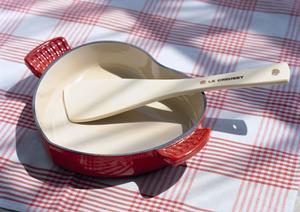 豪華なカリモクのパーソナルチェア